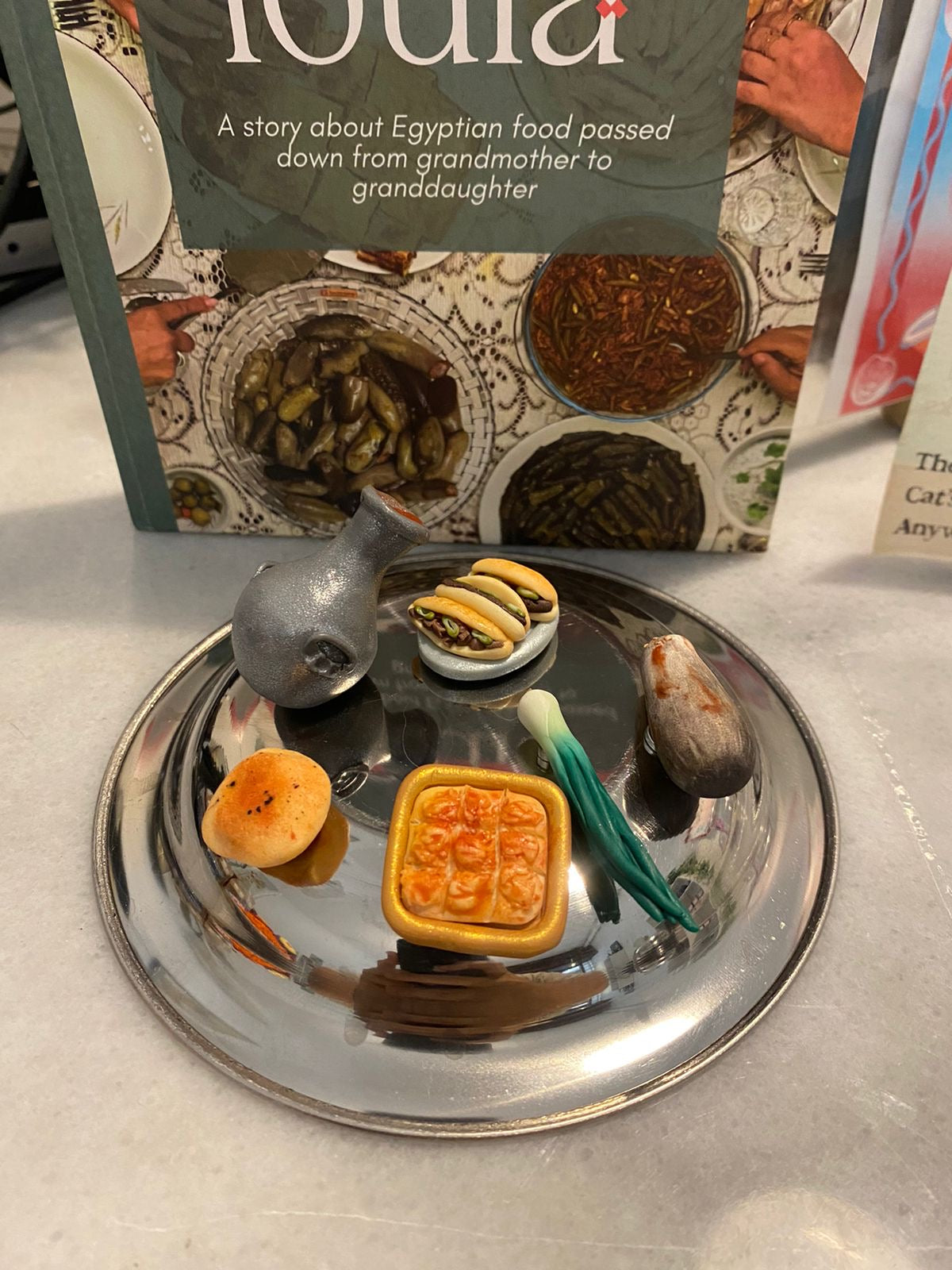 Teta Loula bundle: Book + Magnet set